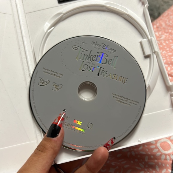 TINKERBELL LOST TREASURE - Picture 3 of 4